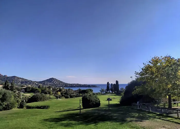 Cozy In Agay With Stunning Views *